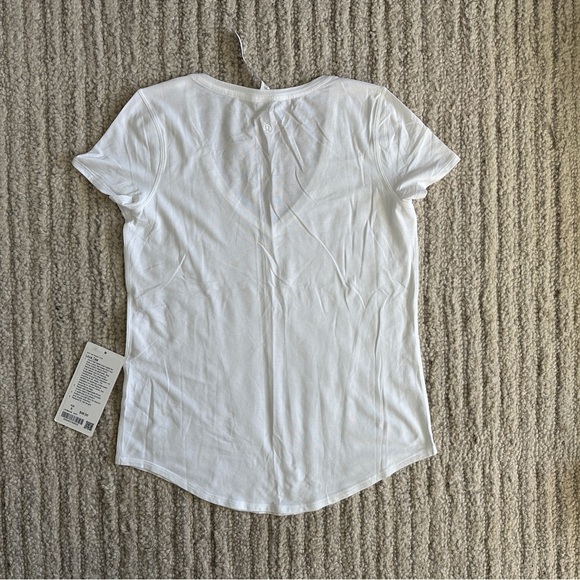 Lululemon Love Tee, Sz 6, NWT - Picture 5 of 9